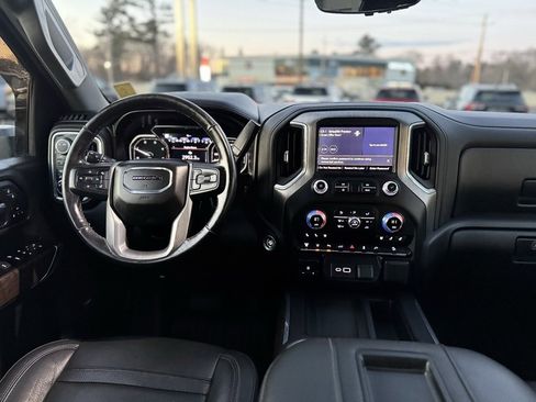 Used 2020 GMC Sierra 2500 Denali w/ Denali Ultimate Package image 12