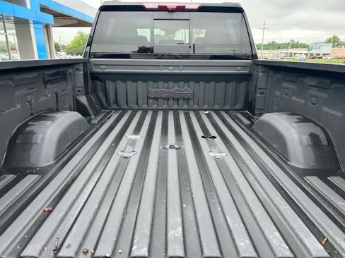 Used 2024 Chevrolet Silverado 2500 High Country w/ High Country Premium Package AWD/4WD image 12