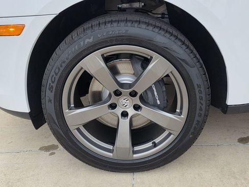 Used 2026 Porsche Macan AWD/4WD image 13