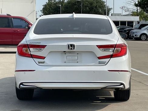 Used 2021 Honda Accord Touring image 5