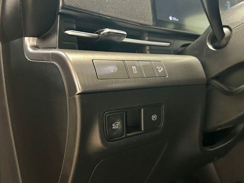 Used 2024 Hyundai Kona Limited AWD/4WD image 23