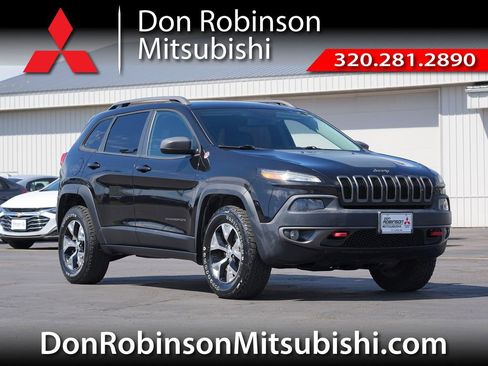 Used 2016 Jeep Cherokee Trailhawk AWD/4WD image 1