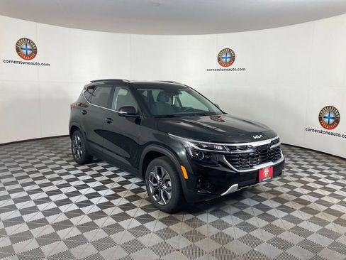 Certified 2024 Kia Seltos S image 17