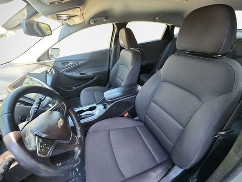 Certified 2017 Chevrolet Malibu LT FWD image 13
