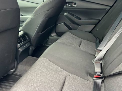 Used 2025 Honda Accord SE image 14