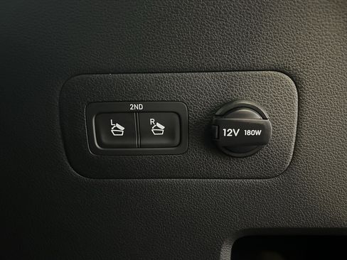 Used 2021 Hyundai Santa Fe Limited image 25