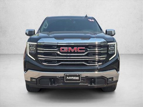 Used 2024 GMC Sierra 1500 SLT w/ SLT Premium Package AWD/4WD image 2