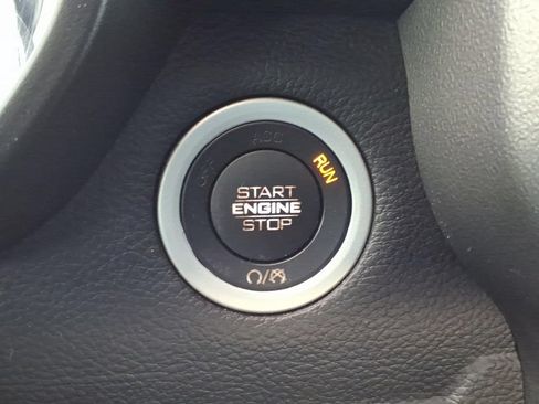 Used 2019 RAM 1500 Big Horn AWD/4WD image 25