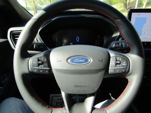 Used 2024 Ford Escape ST-Line w/ Tech Pack #1 AWD/4WD image 27