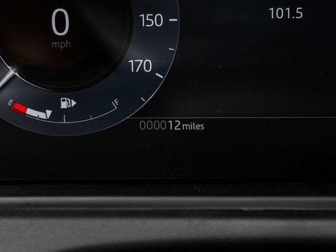 New 2026 Land Rover Range Rover Velar S AWD/4WD image 27