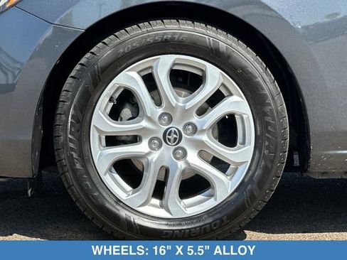 Used 2016 Scion iA FWD image 27