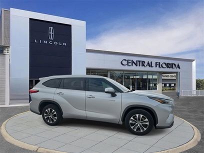 Used 2021 Toyota Highlander XLE