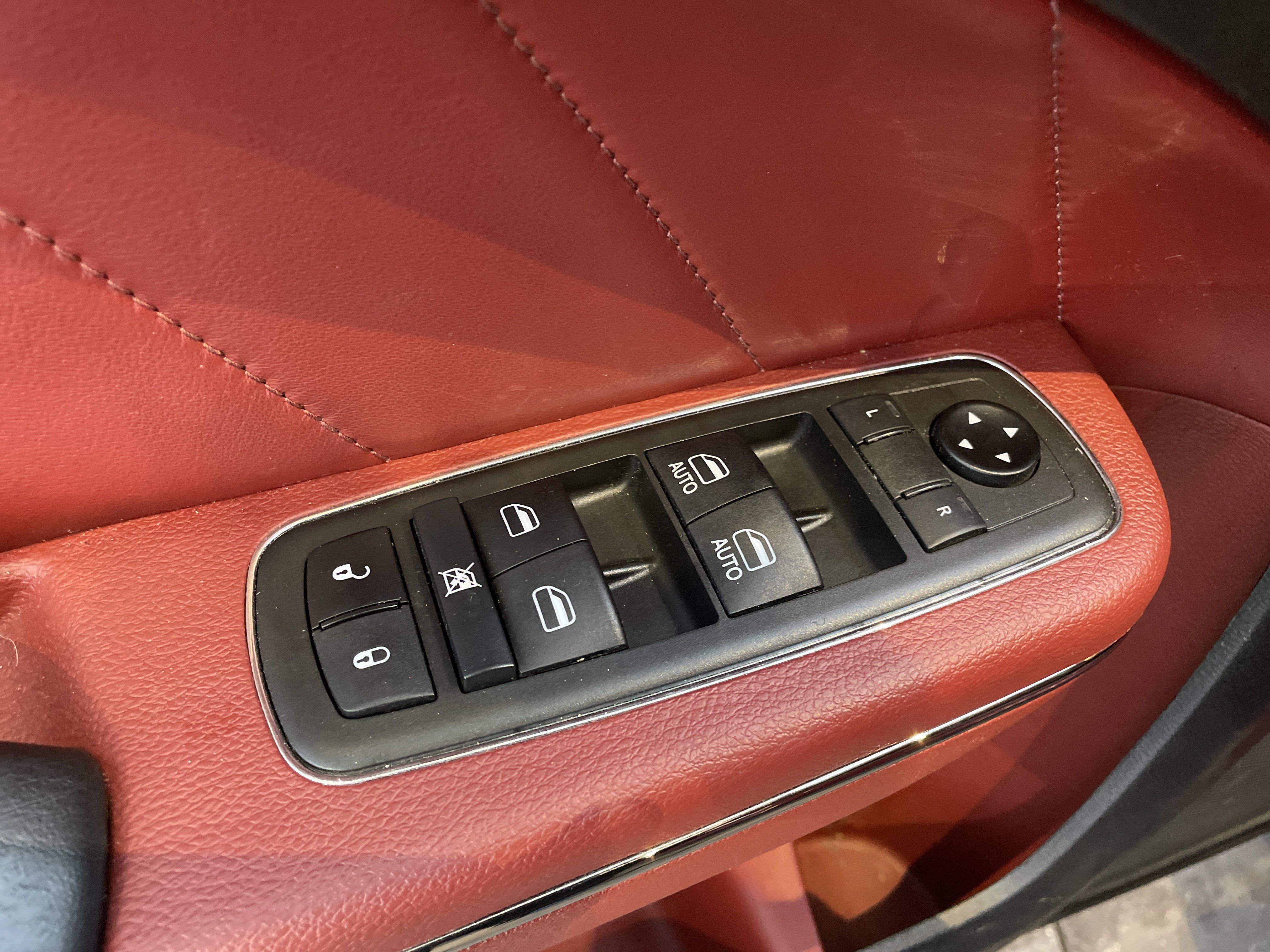 Used 2021 Dodge Charger SRT Hellcat w/ Harman/Kardon Audio Group RWD image 17