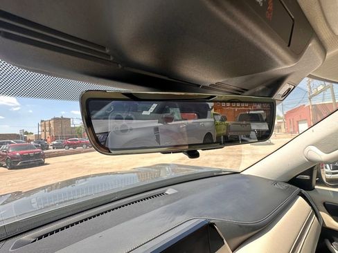 Certified 2025 Nissan Armada Platinum RWD image 29