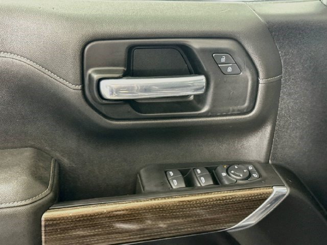 Used 2020 Chevrolet Silverado 1500 LT Trail Boss w/ Midnight Edition AWD/4WD image 23