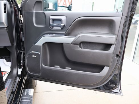 Used 2016 Chevrolet Silverado 3500 LTZ image 35