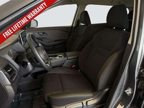Used 2023 Nissan Rogue S AWD/4WD image 26