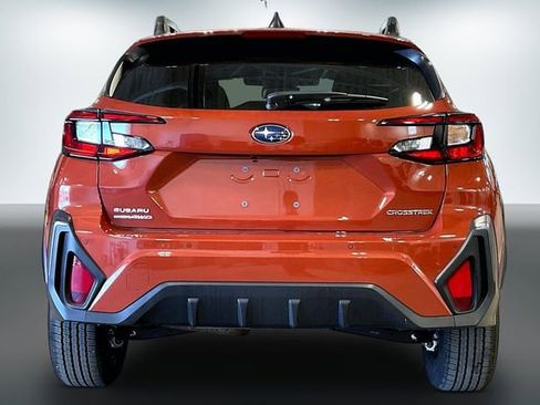 Used 2025 Subaru Crosstrek 2.5i Limited AWD/4WD image 4