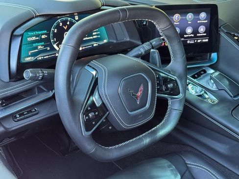 Used 2023 Chevrolet Corvette Stingray Premium Cpe w/ Z51 Performance Package RWD image 21
