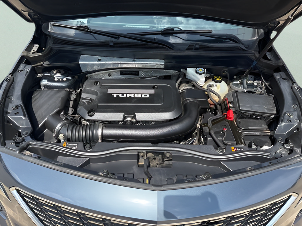 Used 2019 Cadillac XT4 Premium Luxury w/ Cold Weather Package FWD image 27