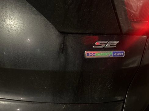 Used 2017 Ford Escape SE image 7