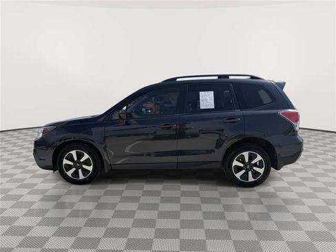 Used 2018 Subaru Forester 2.5i Premium AWD/4WD image 4