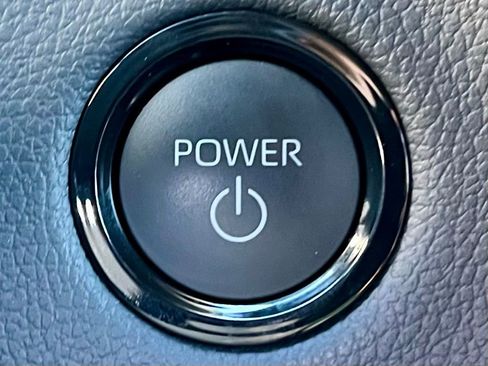 Used 2025 Toyota Tundra Limited image 35