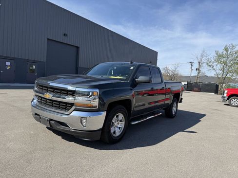 Used 2018 Chevrolet Silverado 1500 LT w/ All Star Edition image 7