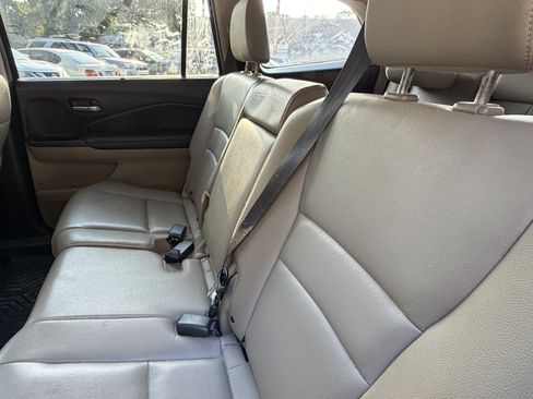 Used 2016 Honda Pilot Touring image 31