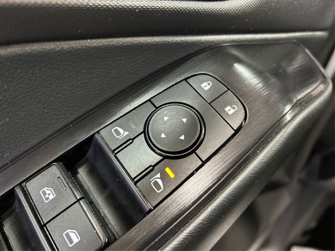 Used 2024 Nissan Rogue S image 30