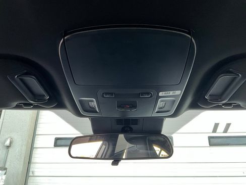 Used 2025 Toyota Camry SE image 16