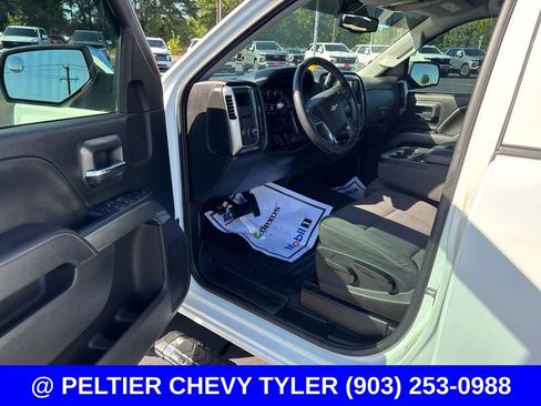 Used 2019 Chevrolet Silverado 1500 LT RWD image 12