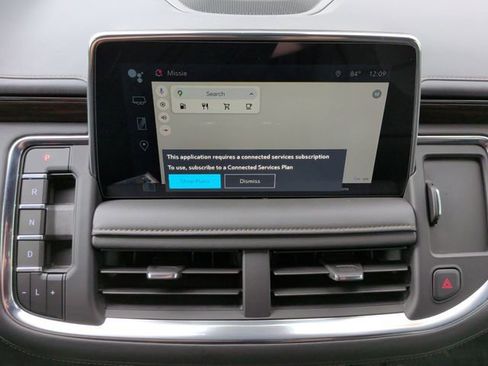Used 2024 Chevrolet Suburban High Country AWD/4WD image 23