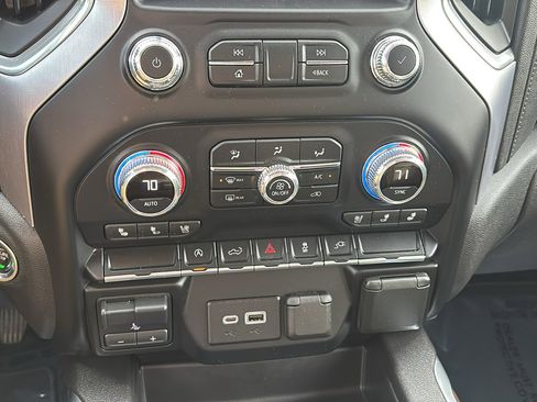 Used 2020 GMC Sierra 1500 SLT w/ SLT Premium Package image 15