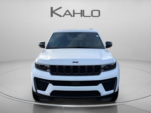 New 2026 Jeep Grand Cherokee Altitude AWD/4WD image 7