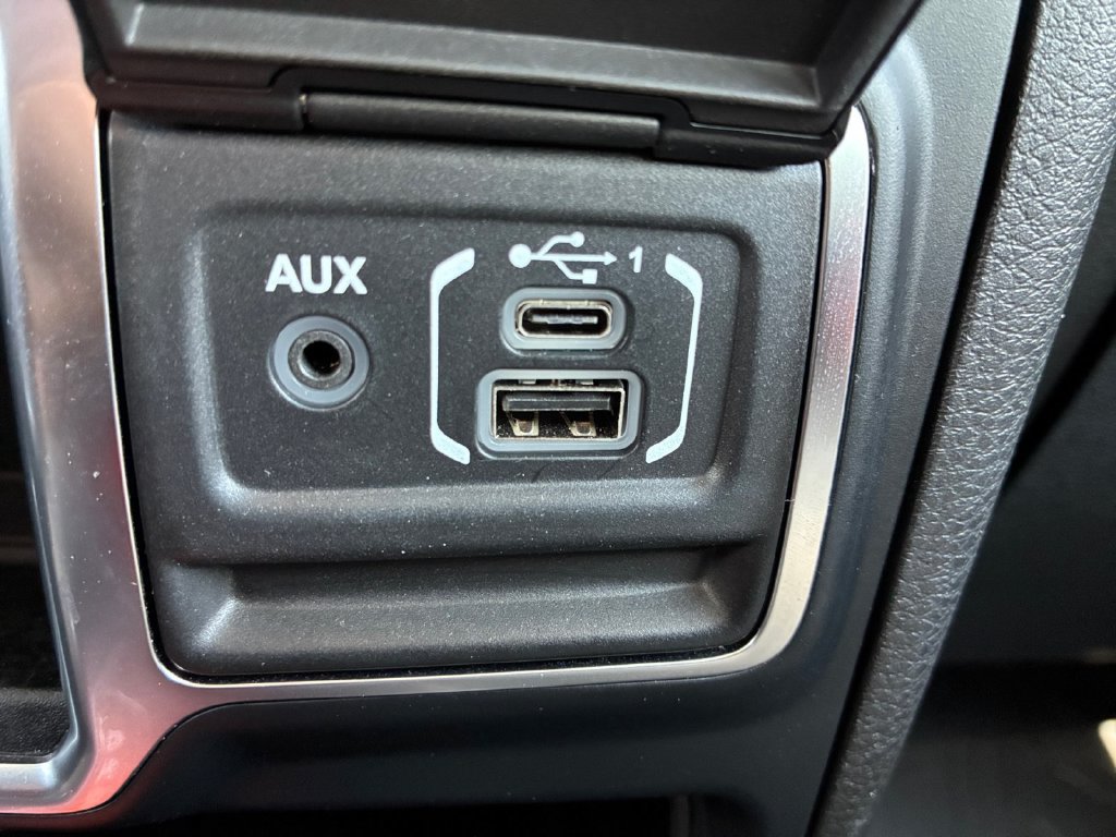 Used 2024 Jeep Wrangler Sport AWD/4WD image 6