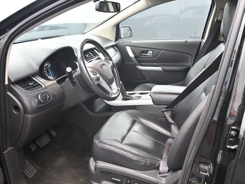 Used 2013 Ford Edge SEL FWD image 15