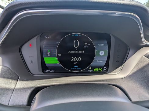 Used 2023 Chevrolet Bolt EUV LT image 26