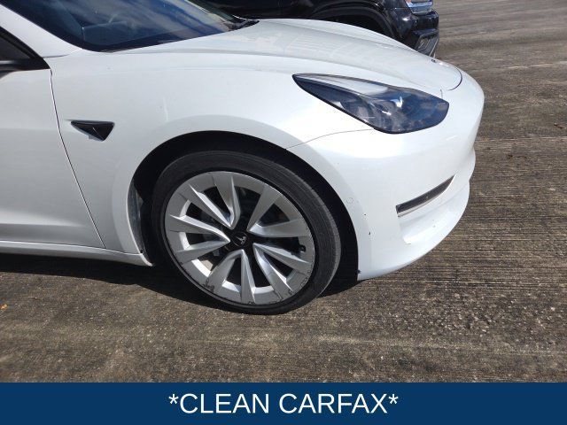 Used 2022 Tesla Model 3 Long Range AWD/4WD image 3