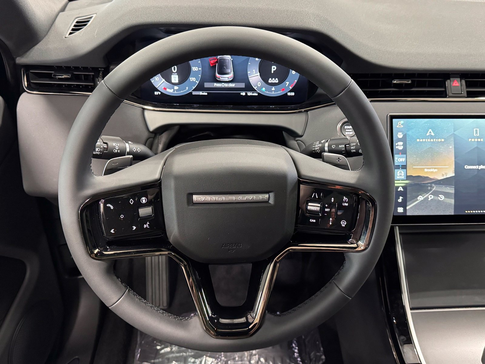 New 2026 Land Rover Range Rover Evoque S AWD/4WD image 18