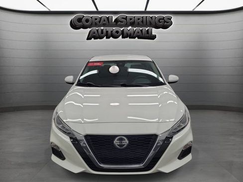 Used 2021 Nissan Altima 2.5 SV FWD image 2