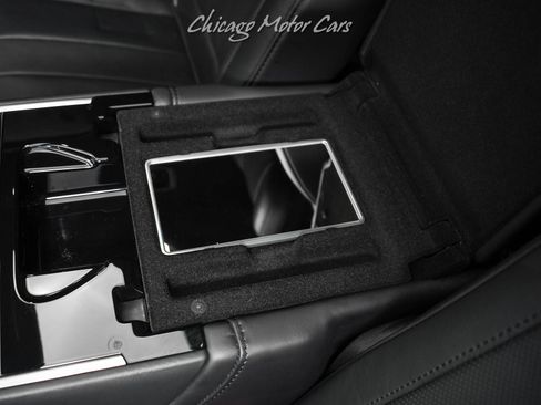 Used 2023 Land Rover Range Rover Autobiography image 33