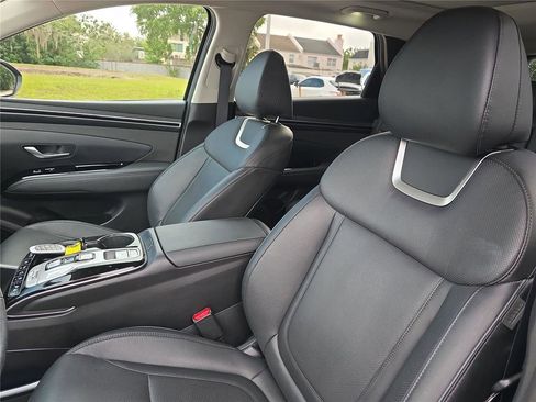 Used 2024 Hyundai Tucson Limited AWD/4WD image 16