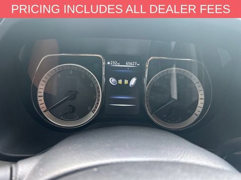 Used 2017 Nissan Titan PRO-4X w/ Pro-4x Convenience Package AWD/4WD image 7