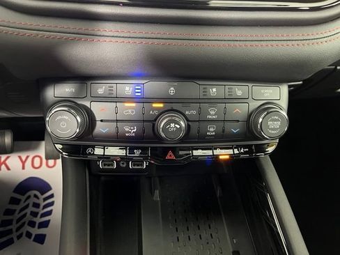 Used 2026 Dodge Durango GT AWD/4WD image 34