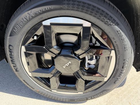 New 2027 Kia Telluride EX image 32