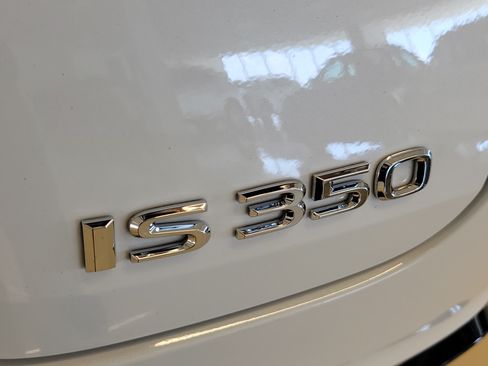 Used 2025 Lexus IS 350 F Sport RWD image 10