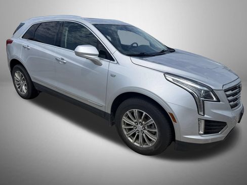 Used 2017 Cadillac XT5 Luxury w/ Driver Awareness Package AWD/4WD image 1