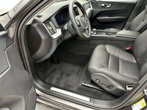 Certified 2025 Volvo XC60 B5 Plus image 11