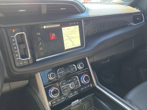 Used 2024 GMC Yukon Denali w/ Advanced Technology Package AWD/4WD image 35